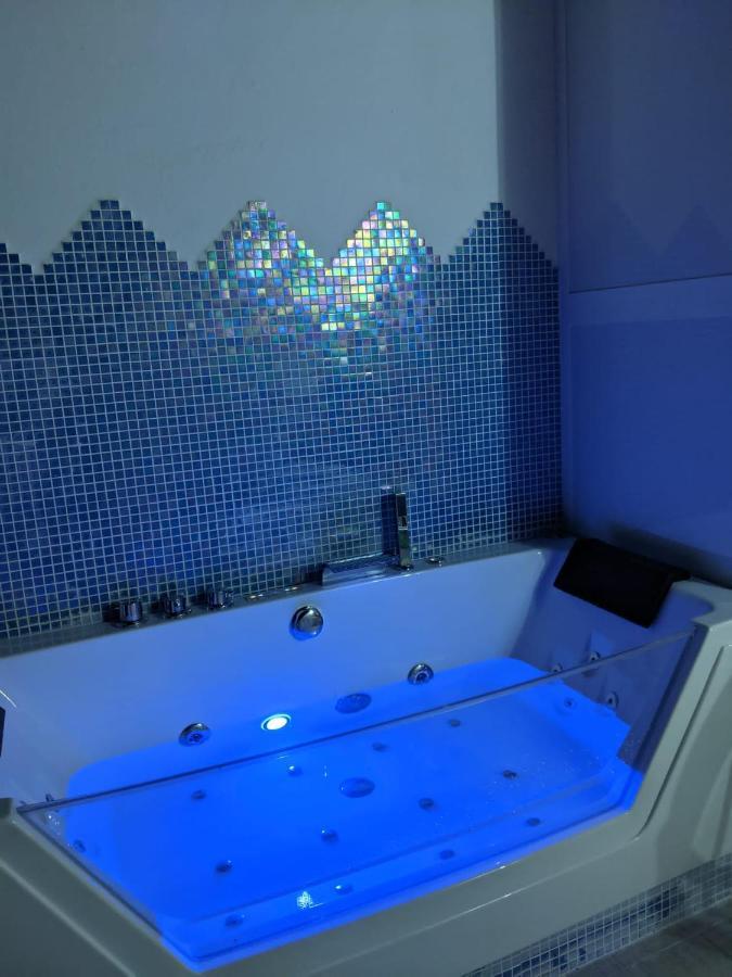 Jacuzzi Suite, Sueno De Pakito Costa Adeje  Ngoại thất bức ảnh